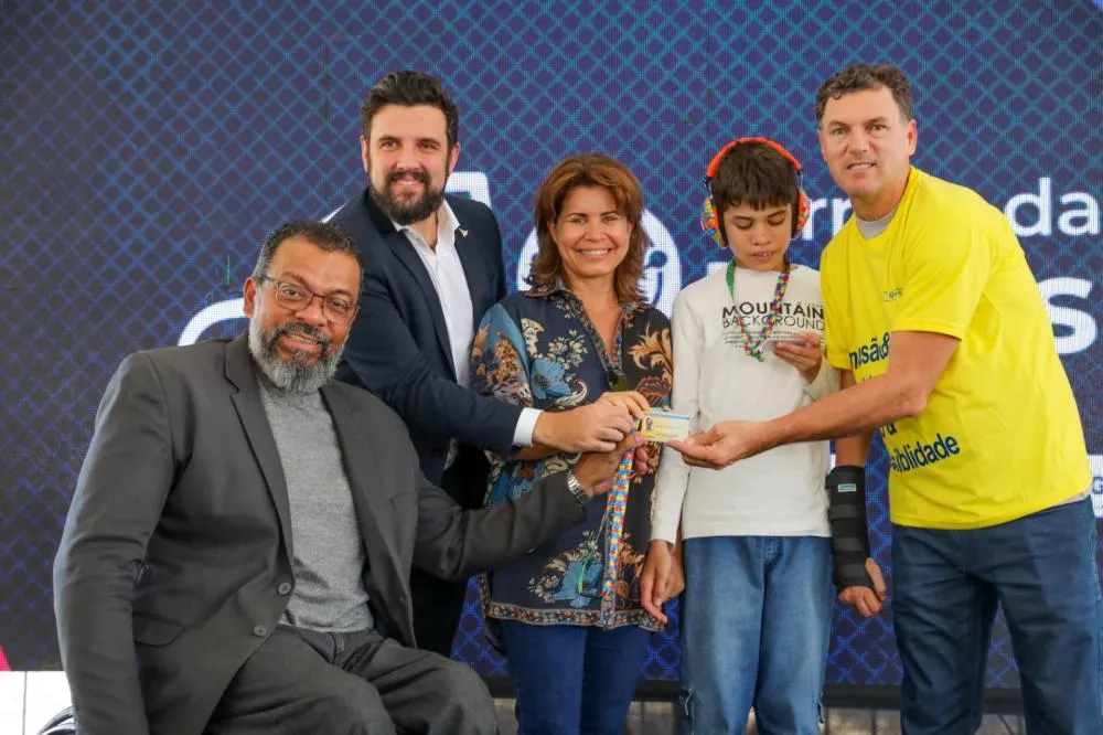 Deputado Iolando comemora o sucesso do Programa Carreta da Inclusão 