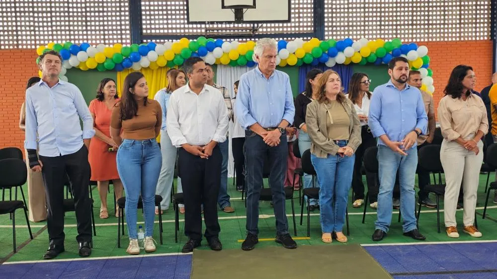Deputado Iolando participa com o governador Ronaldo Caiado e o prefeito Joseleide Lázaro, da inauguração da Escola Modelo 21, em Vendinha, município de Padre Bernardo