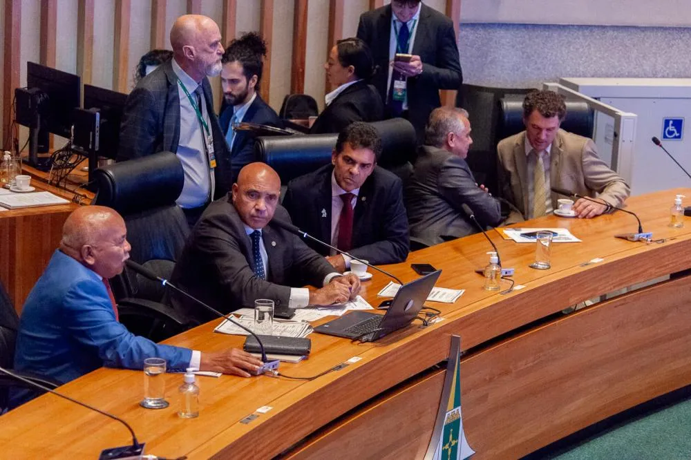 CLDF aprova crédito de R$ 10 milhões para cheque moradia