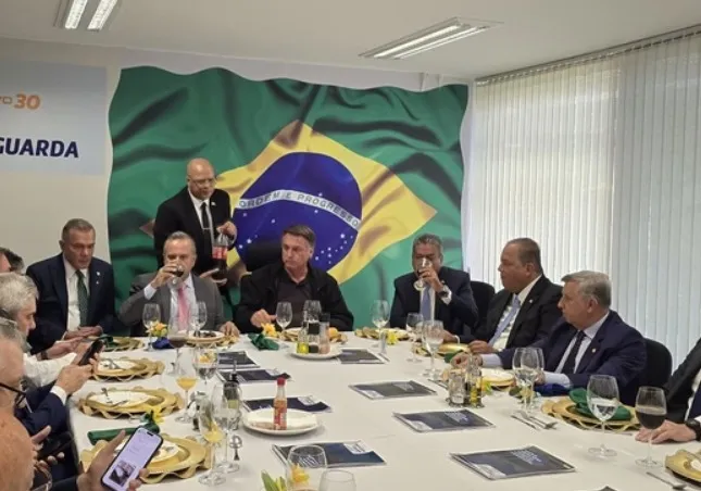 Bolsonaro já pode ser preso após STF aceitar denúncia da PGR?