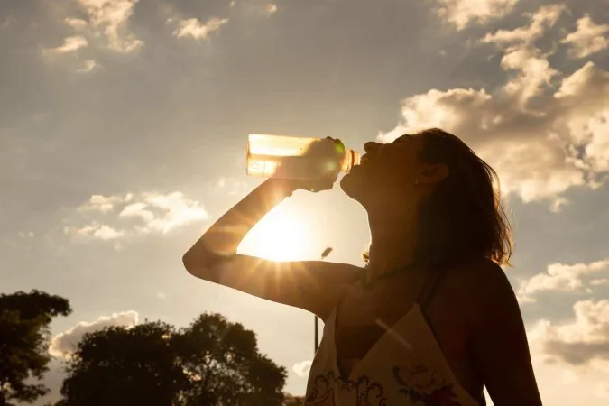 Inmet emite alerta amarelo para risco de chuvas fortes no DF; calor continua