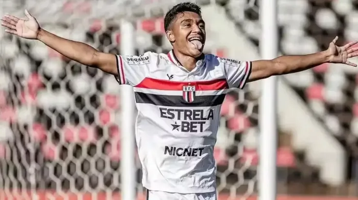 Jogador do Bragantino que sofreu grave acidente deixa UTI