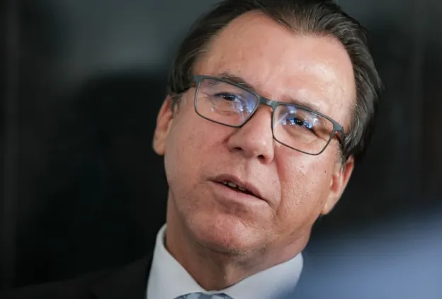 Ministro do Emprego: há confiança para Galípolo “domar transatlântico”