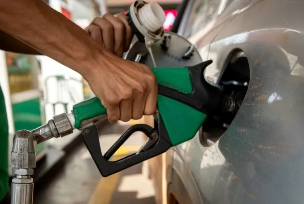 Petrobras anuncia redução de 4,6% no preço do diesel