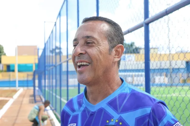 Cruzeiro ganha dois novos campos sintéticos, calçadas e reforma da via principal