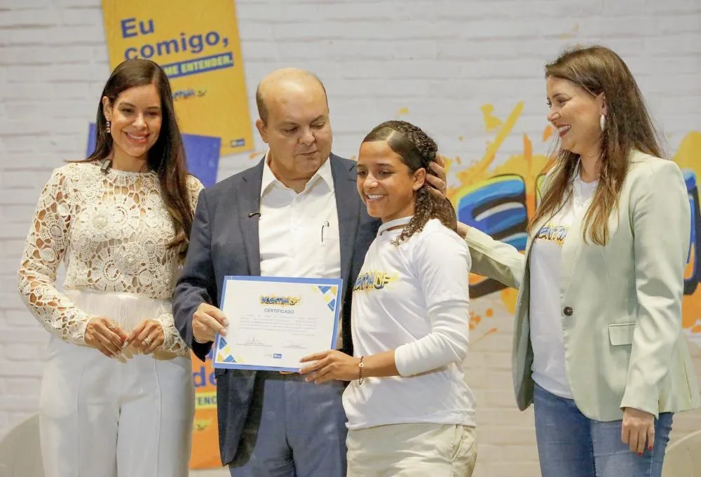 GDF lança programa para combater evasão escolar e estimular aprendizado entre jovens