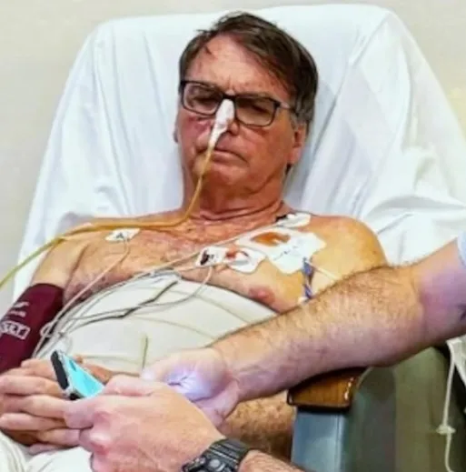  Bolsonaro tem alteração na pressão arterial e segue sem previsão de alta da UTI