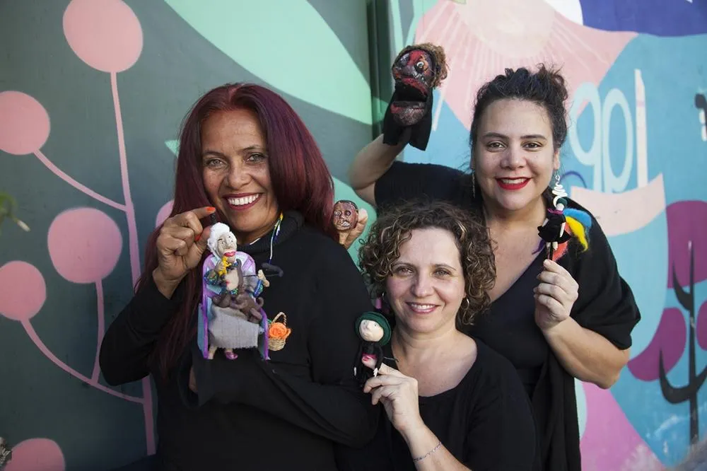 Origem do Teatro Lambe-Lambe é contada em livro produzido em Brasília com fomento do GDF