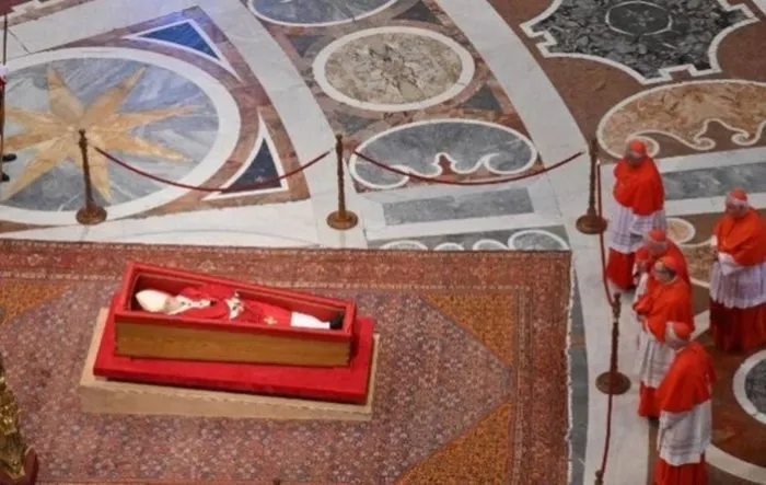 Papa Francisco: velório é encerrado na Basílica de São Pedro