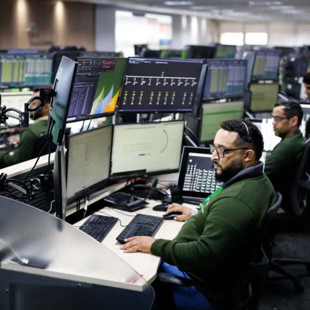 Neoenergia reforça canais digitais e intensifica equipes operacionais durante o feriado prolongado