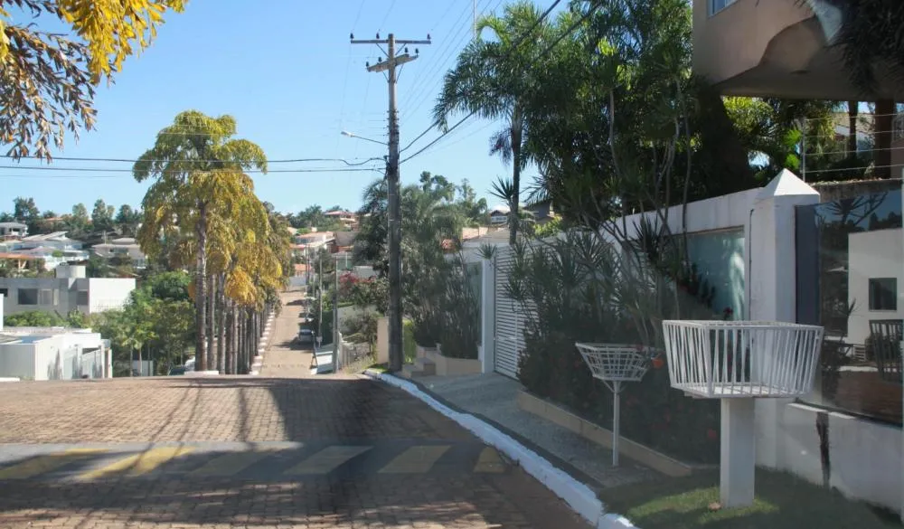 Chamamento para regularização de lotes do Condomínio Ville de Montagne é aberto