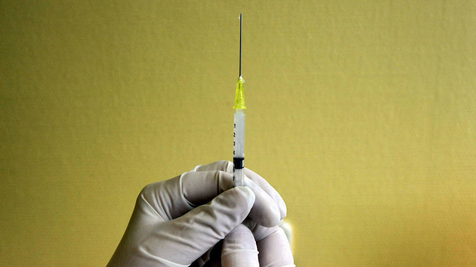 Vacina contra coronavírus deve estar disponível no Brasil em 2021