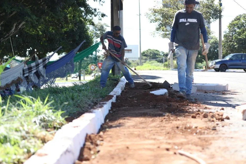Estacionamento do Estádio de Sobradinho recebe serviços de manutenção para festa de 65 anos da cidade