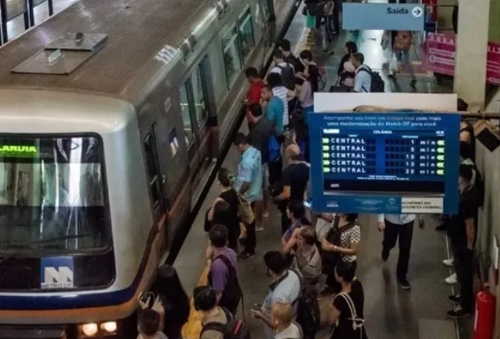 Metrô-DF: queda de energia interrompe circulação de trens nesta 2ª