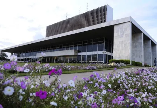 Com aumento de 7,6%, governo do DF prevê orçamento de R$ 71,7 bilhões para 2026