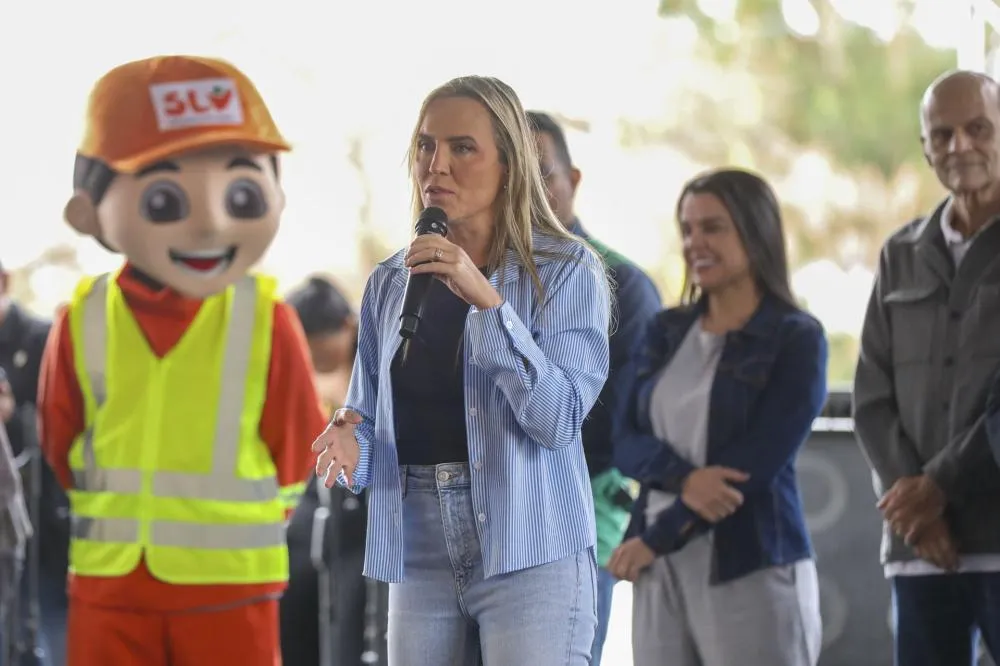 Dia do Gari é celebrado com ponto facultativo e festa para os profissionais