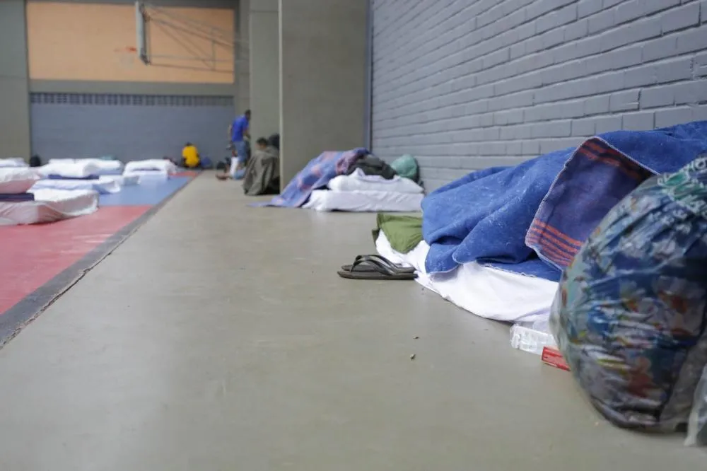 Abrigo contra o frio na Asa Sul oferece 110 vagas para pessoas em situação de rua 