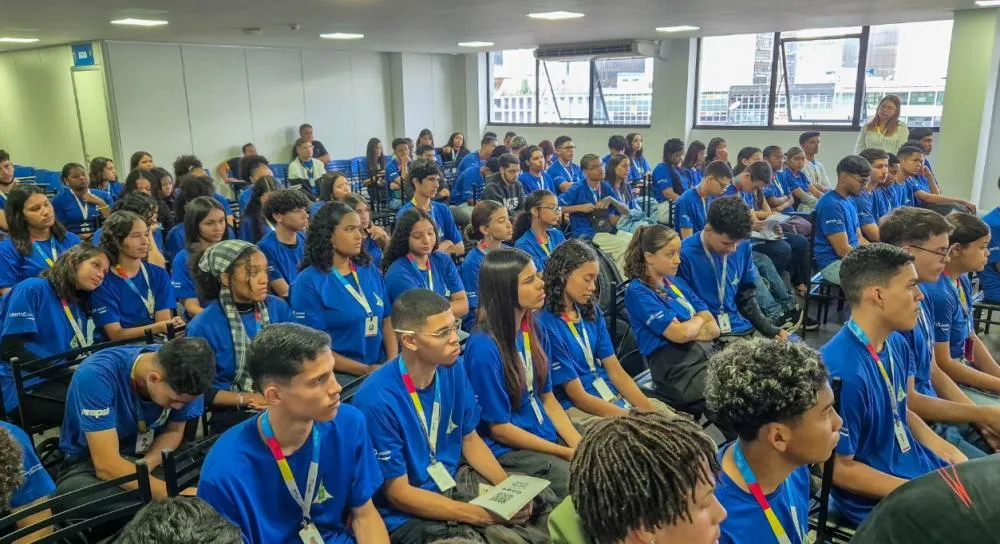 Maio Laranja: Jovens do DF participam de palestras contra abuso e exploração sexual