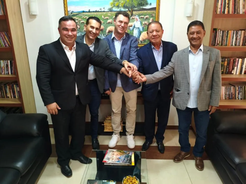 Deputado Iolando é confirmado como candidato oficial do projeto ADEB em reunião com a Comissão Política da igreja