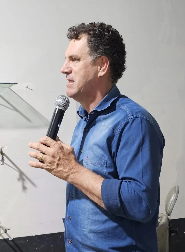 Deputado Iolando protocola Projeto de Lei para reforçar a segurança nas escolas e proteger crianças, educadores e toda a comunidade escolar