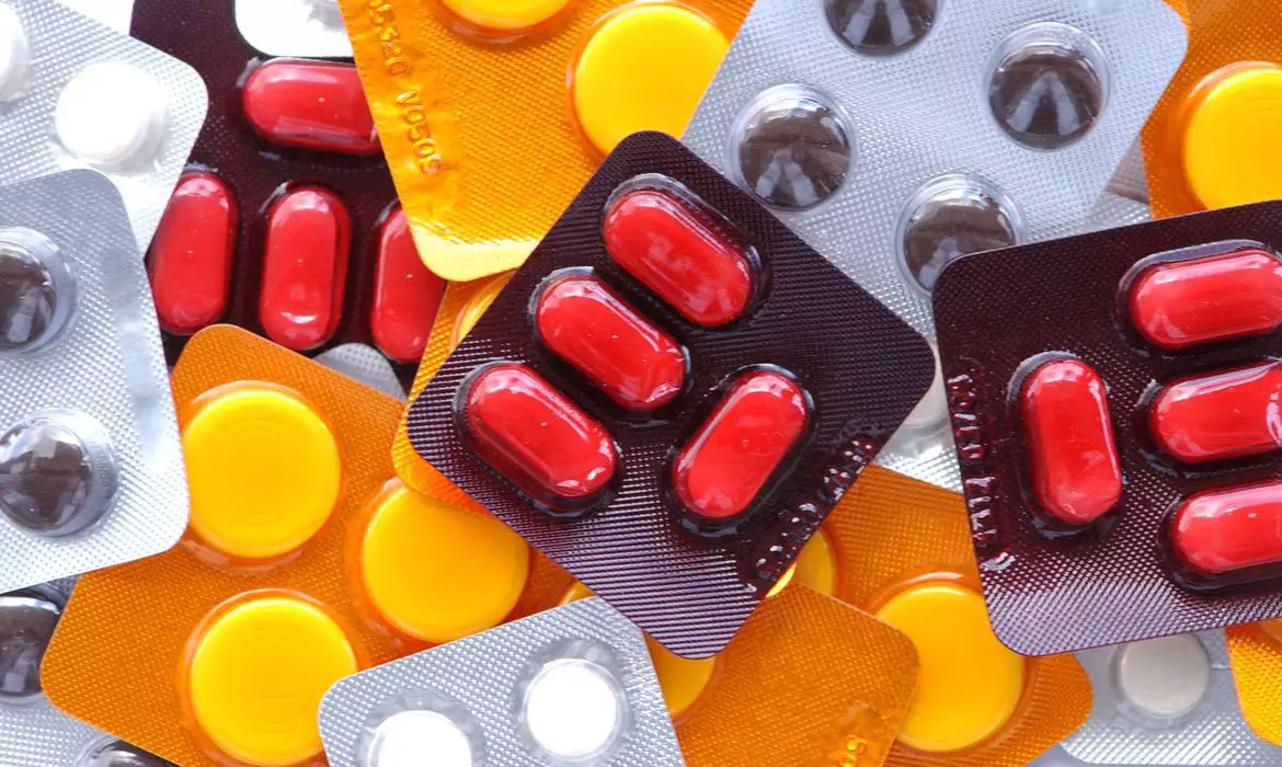 Estudos internacionais mostram que dexametasona e outros corticoides reduzem mortalidade por covid