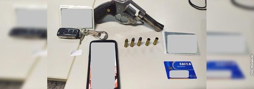 PM recupera veículos, apreende droga, arma e cumpre mandado no Sul do ES