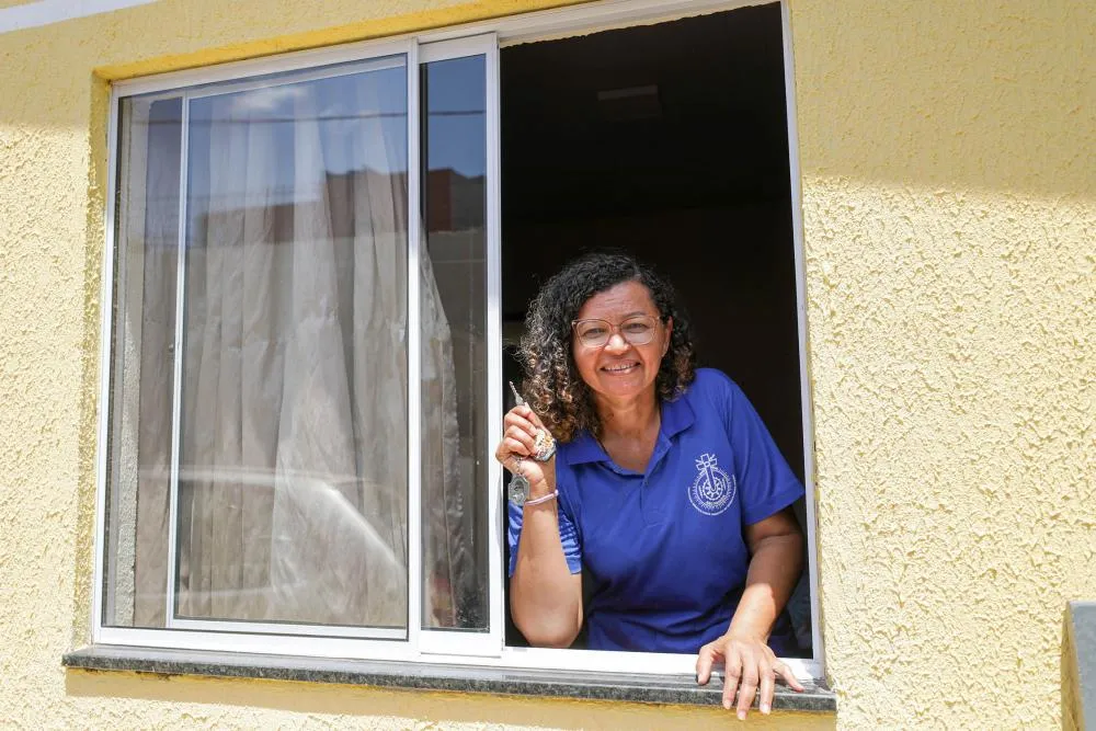 Maria da Conceição Corrêa Cordeiro foi uma das beneficiadas e ganhou uma casa confortável: “Parecia que tinham lido meu pensamento e fizeram do jeito que eu sempre sonhei” | Foto: Tony Oliveira/Agência Brasília