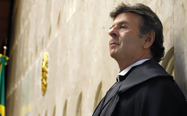 Ministros do STF dispensam férias para que Fux não fique sozinho no poder durante o recesso