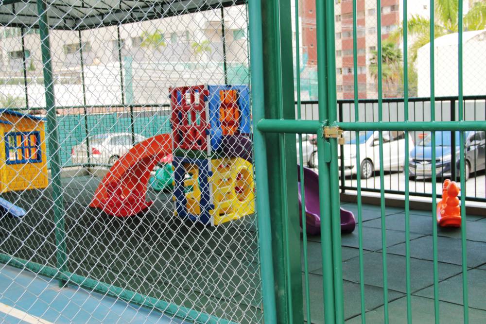 Apropriação de praça é denunciada por moradores