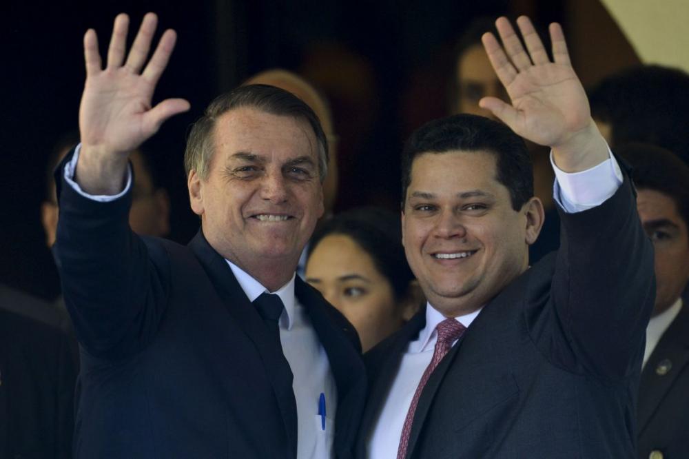 De pacificador a ‘office boy de luxo’ do Planalto, Alcolumbre divide opiniões