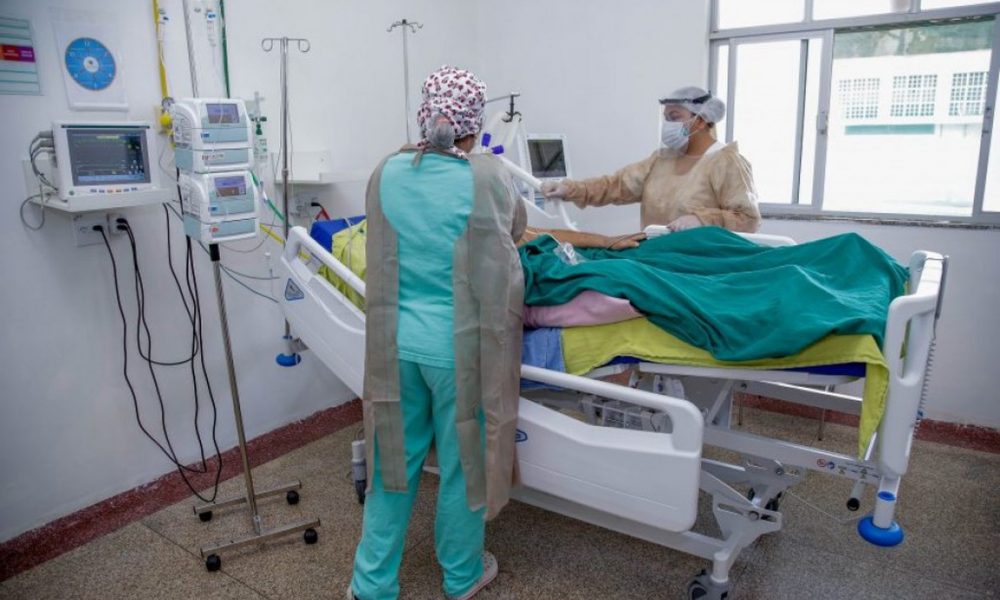Boletim da Fiocruz aponta maior colapso sanitário e hospitalar da história do Brasil