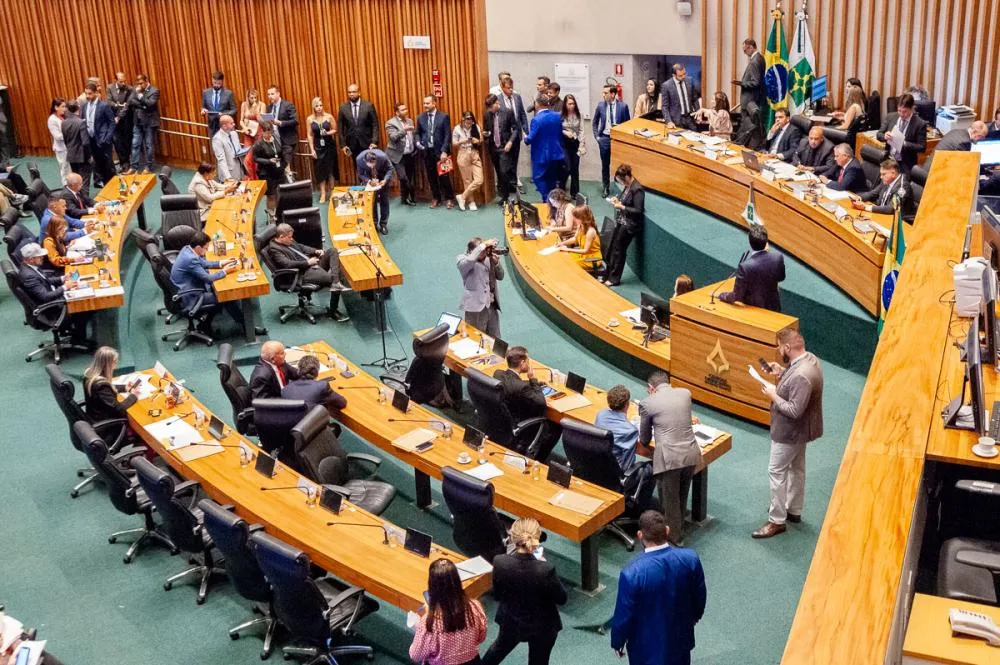 Com orçamento e outros textos aprovados, CLDF encerra votações em 2025