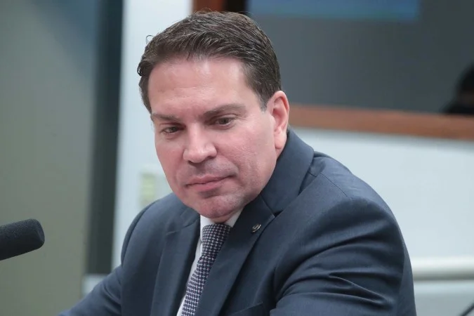 Cassações na Câmara devem amenizar crise com Supremo