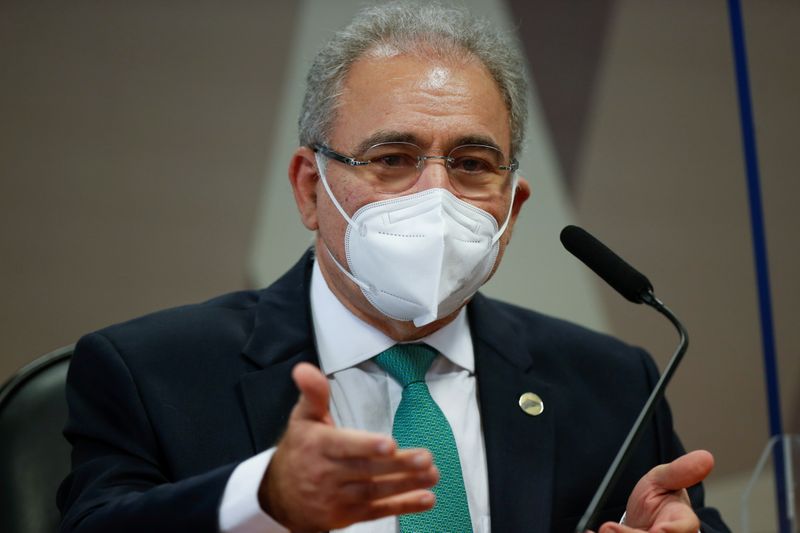 Queiroga diz que assina hoje contrato para mais 100 milhões de doses da Pfizer