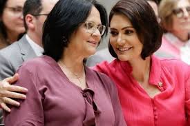 Michele ovacionada e Lula vaiado