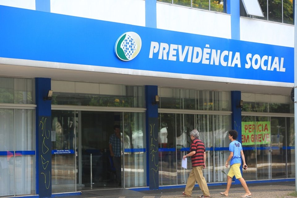 Metade dos estados avalia Previdência própria para servidores