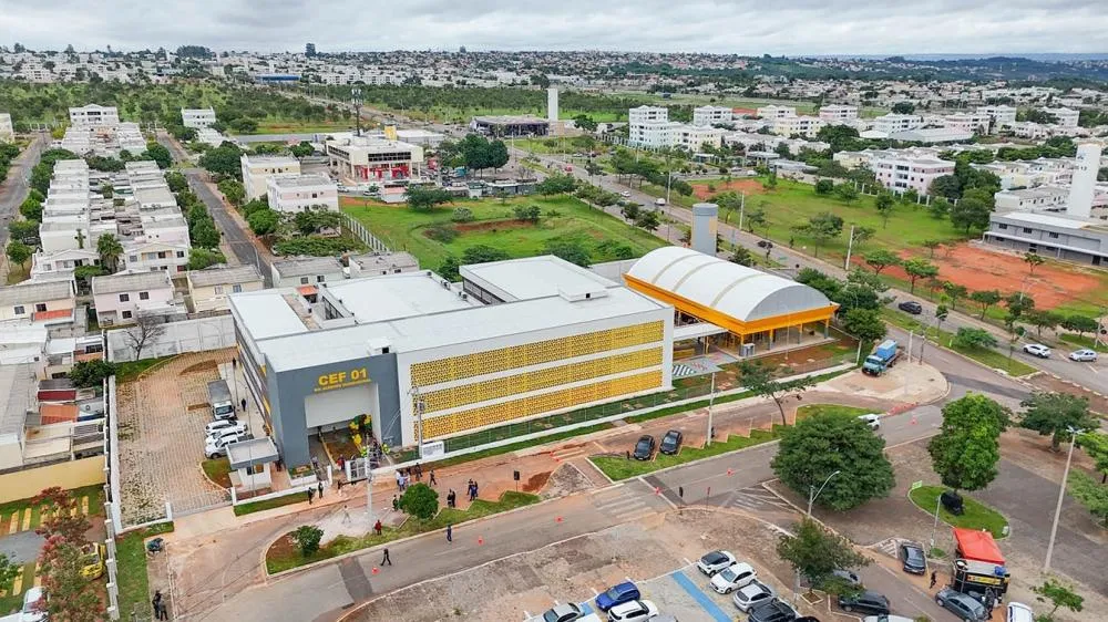 Com investimento de R$ 14,1 milhões, CEF 01 do Jardins Mangueiral é inaugurado