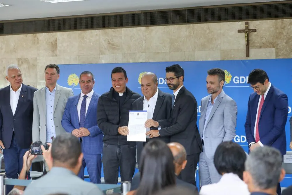 GDF alcança marca de 600 escrituras entregues a entidades religiosas e assistenciais