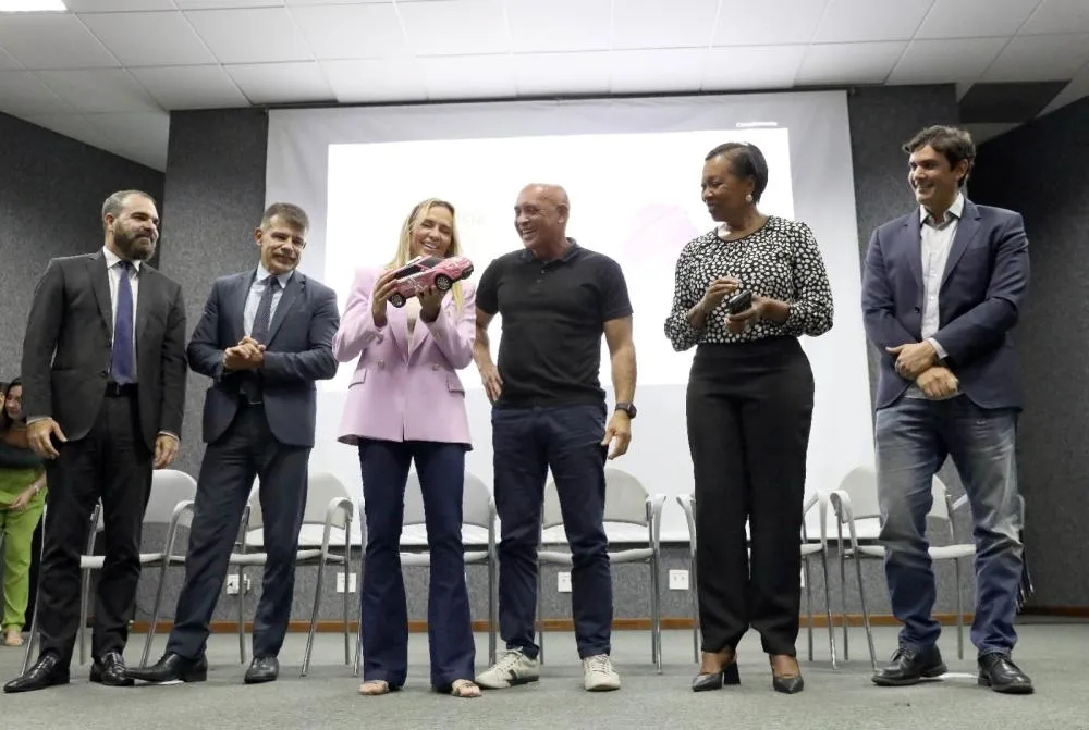 Governadora Celina Leão sanciona nova lei previdenciária da Polícia Civil do DF