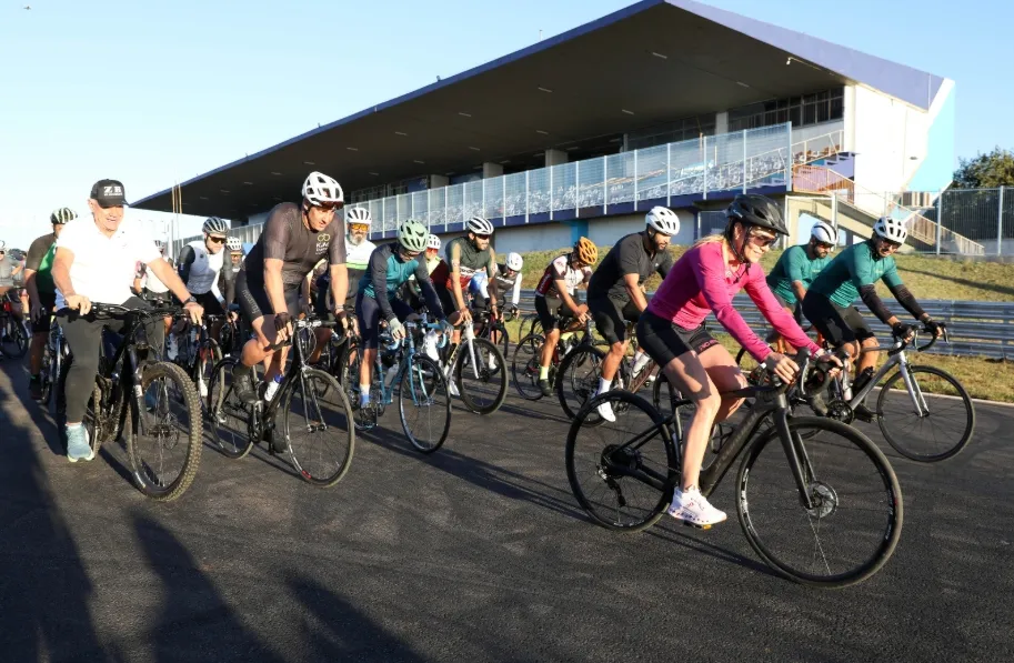 Autódromo de Brasília abre pista de treinamento para ciclistas