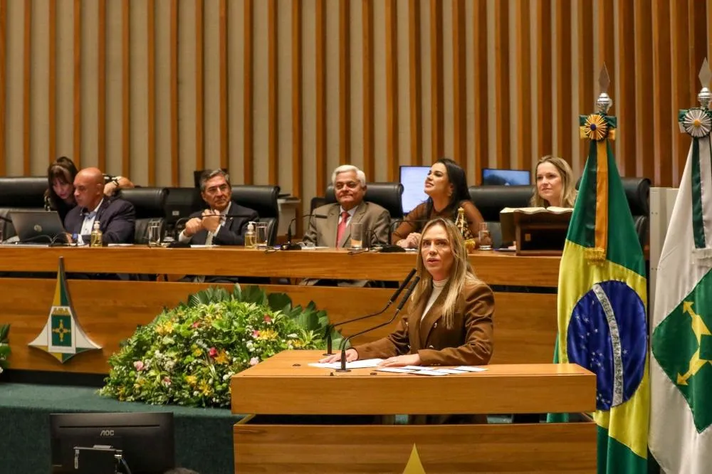 Governadora participa da posse de defensor público-geral do DF
