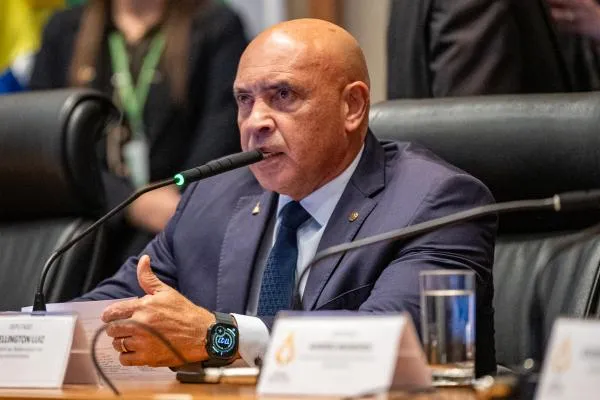 CLDF realiza sessão solene em homenagem ao Sistema Integrado de Normas Jurídicas do DF