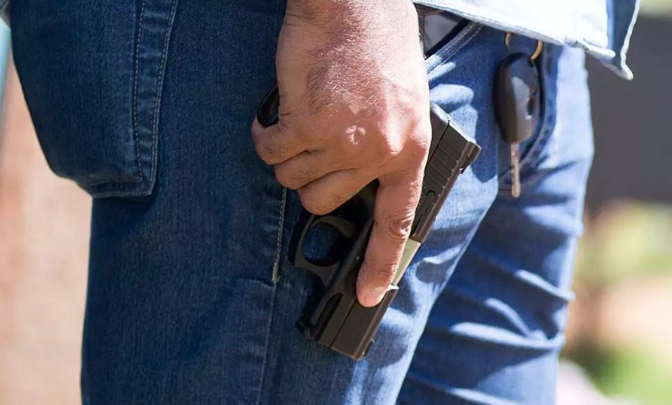 Dois homens são mortos a tiros no Distrito Federal