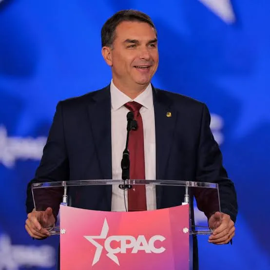 Flávio diz que Pix não concorre com instituições americanas de pagamento