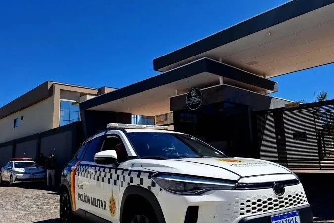 Revólver é localizado escondido em ventilador após morte de casal