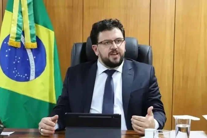 Escândalo na “cozinha” do Planalto derruba Marcola da campanha de Lula