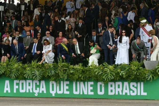 Ministros do STF evitam desfile do 7 de Setembro em meio à crise na Corte