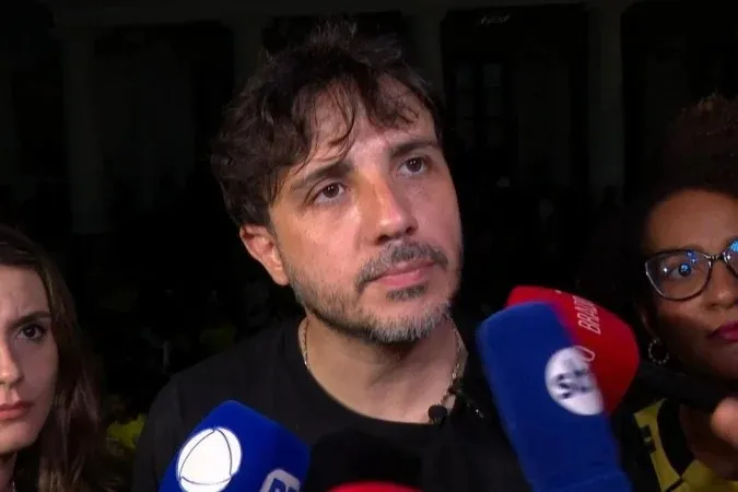 Renan descarta apoio: “Se fosse pra votar num bandido, votava no Lula”