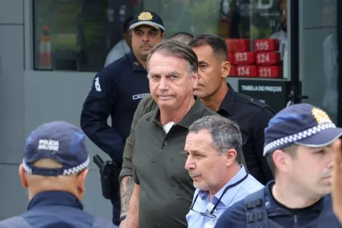 Nunes Marques avalia rever prisão de Bolsonaro após segundo turno