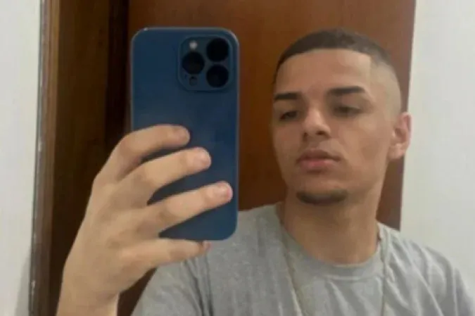 Gustavo Munis, jovem morto pela PM com 27 tiros, é velado em SP